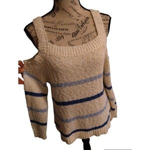 Cupcakes and cashmere cold shoulder sweater Nwt Sm Boho Beachy Feminine